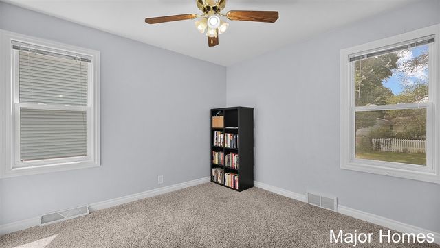 4863 Byron Center Avenue, Wyoming, MI 49519