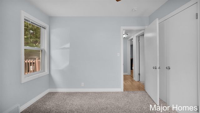 4863 Byron Center Avenue, Wyoming, MI 49519