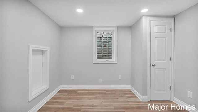 4863 Byron Center Avenue, Wyoming, MI 49519