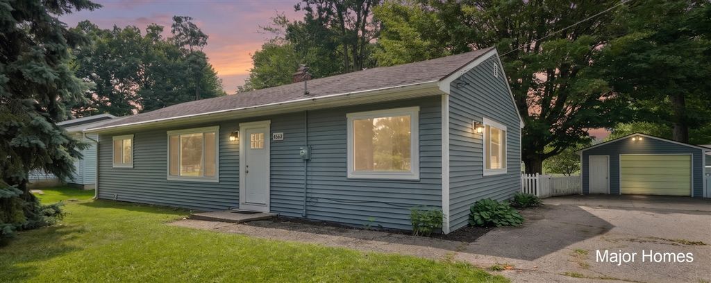 4863 Byron Center Avenue, Wyoming, MI 49519