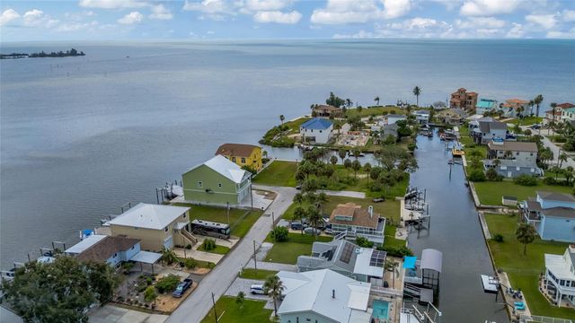 6522 SEAVIEW BOULEVARD, Hudson, FL 34667