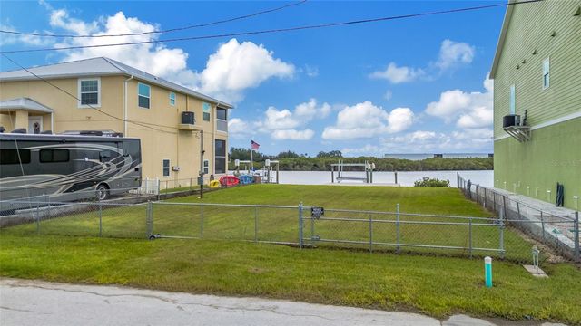 6522 SEAVIEW BOULEVARD, Hudson, FL 34667