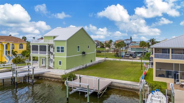 6522 SEAVIEW BOULEVARD, Hudson, FL 34667