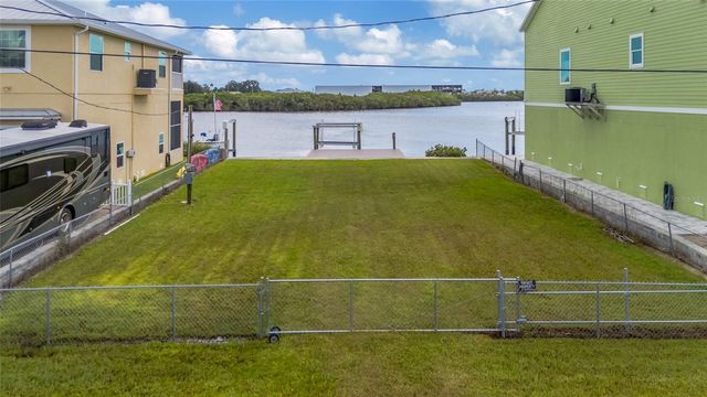 6522 SEAVIEW BOULEVARD, Hudson, FL 34667