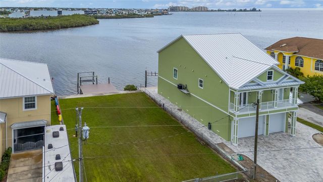 6522 SEAVIEW BOULEVARD, Hudson, FL 34667