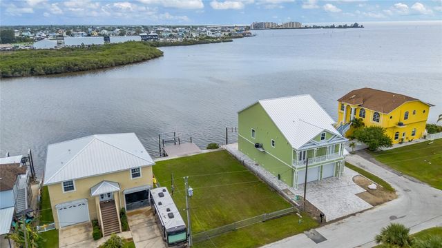 6522 SEAVIEW BOULEVARD, Hudson, FL 34667