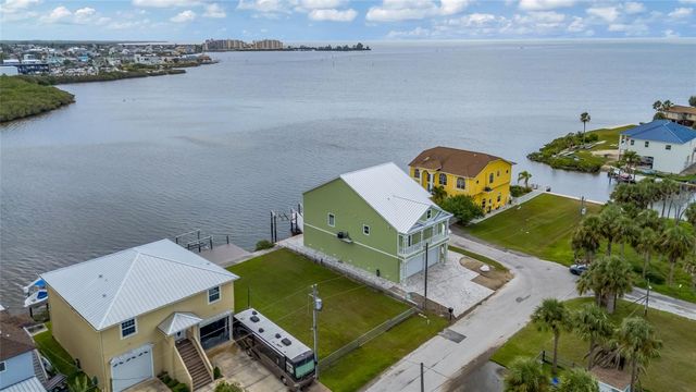 6522 SEAVIEW BOULEVARD, Hudson, FL 34667