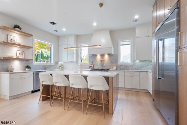 333 Harrison St, Paramus Boro, NJ 07652