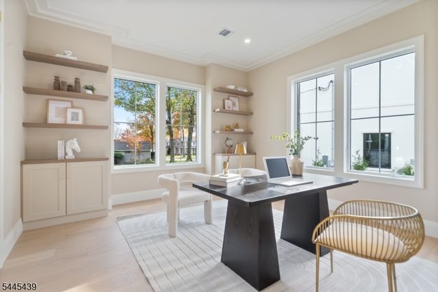 333 Harrison St, Paramus Boro, NJ 07652