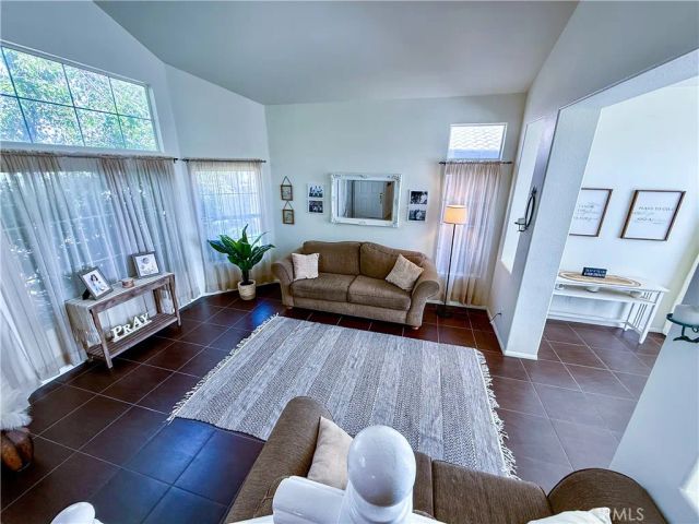 13251 Kirkwood, Victorville, CA 92392