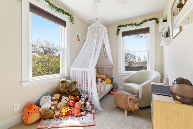 107 Lenox St, Quincy, MA 02169