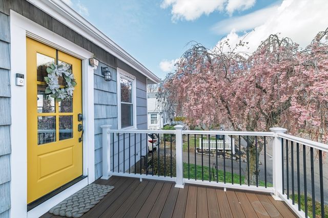 107 Lenox St, Quincy, MA 02169