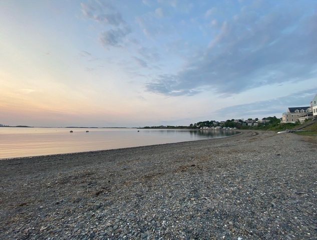 107 Lenox St, Quincy, MA 02169