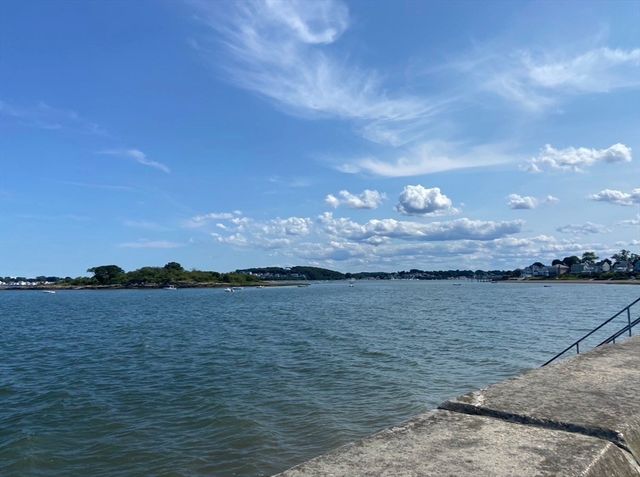 107 Lenox St, Quincy, MA 02169