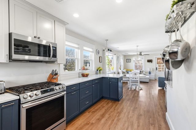 107 Lenox St, Quincy, MA 02169