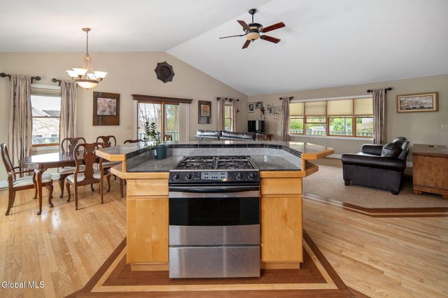 1 Birch Lane, East Greenbush, NY 12144
