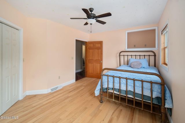 1 Birch Lane, East Greenbush, NY 12144