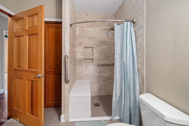 1 Birch Lane, East Greenbush, NY 12144