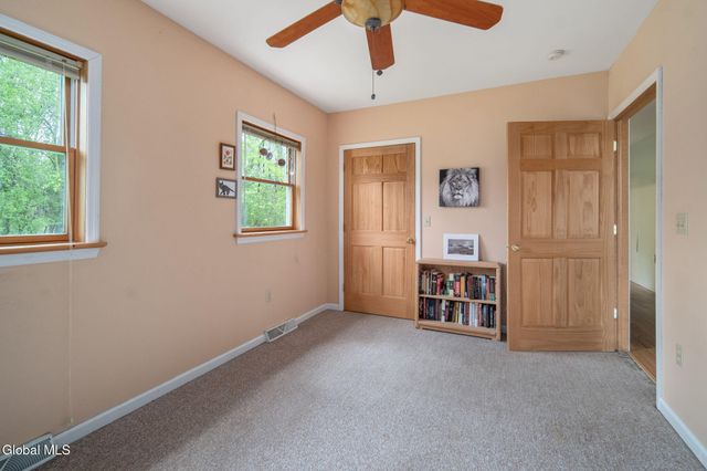 1 Birch Lane, East Greenbush, NY 12144