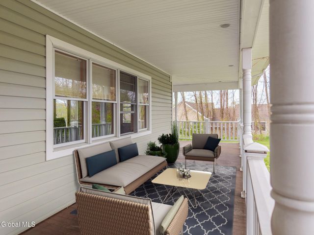 1 Birch Lane, East Greenbush, NY 12144