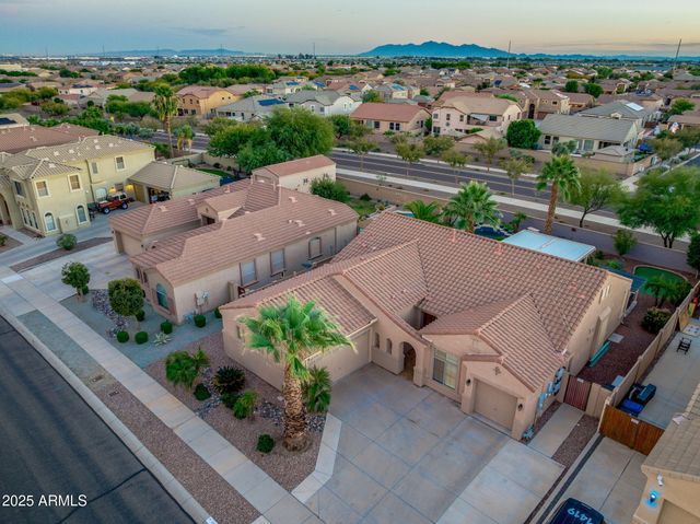 17803 W DREYFUS Street, Surprise, AZ 85388