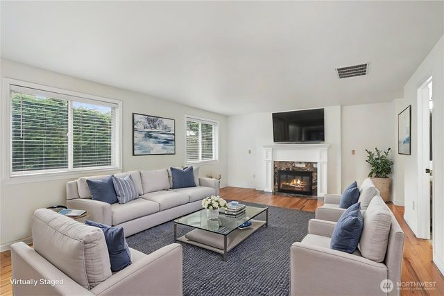 556 SW 334th Court, Federal Way, WA 98023