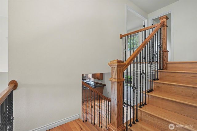 556 SW 334th Court, Federal Way, WA 98023