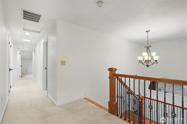 556 SW 334th Court, Federal Way, WA 98023