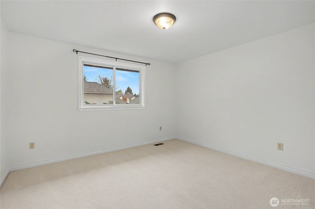 556 SW 334th Court, Federal Way, WA 98023