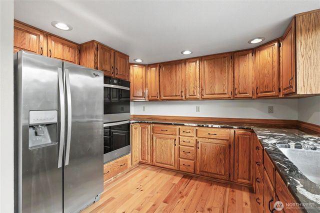 556 SW 334th Court, Federal Way, WA 98023