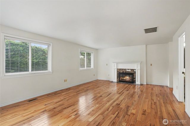 556 SW 334th Court, Federal Way, WA 98023