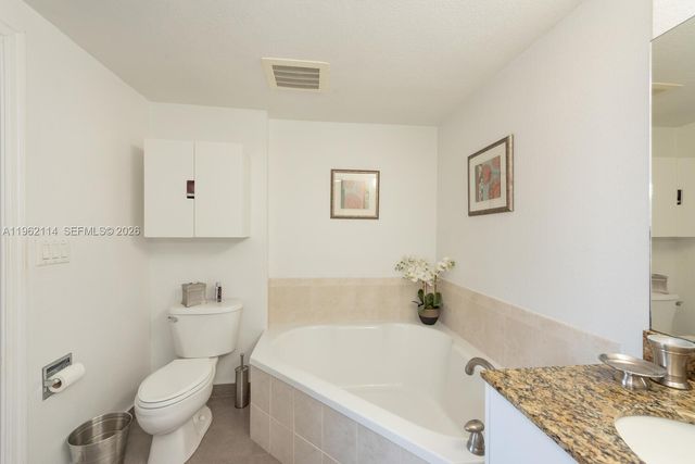 1830 Radius Drive 709, Hollywood, FL 33020
