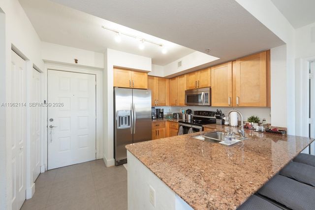 1830 Radius Drive 709, Hollywood, FL 33020