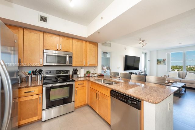 1830 Radius Drive 709, Hollywood, FL 33020