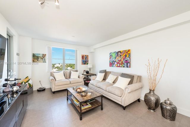 1830 Radius Drive 709, Hollywood, FL 33020