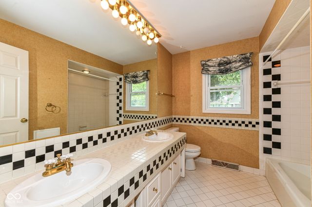 12223 Castle Court, Carmel, IN 46033