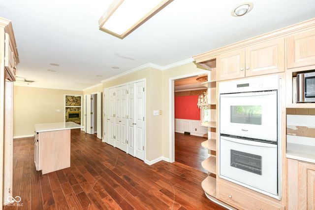 12223 Castle Court, Carmel, IN 46033