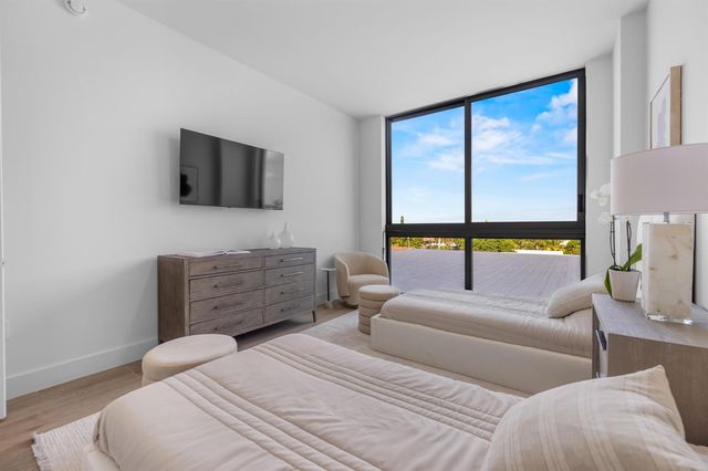 305 Briny Avenue 301, Pompano Beach, FL 33062