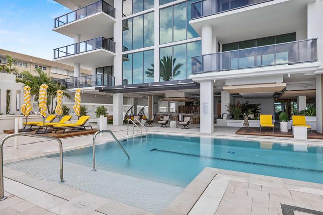 305 Briny Avenue 301, Pompano Beach, FL 33062