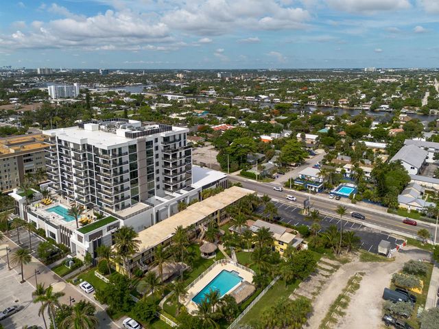 305 Briny Avenue 301, Pompano Beach, FL 33062