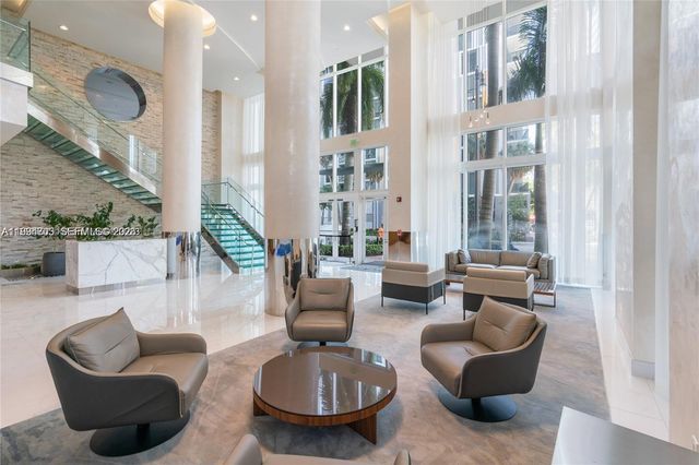 41 SE 5th St 1306, Miami, FL 33131