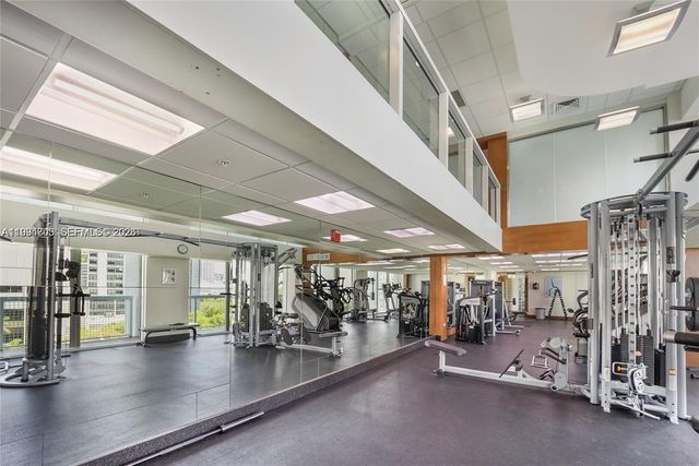 41 SE 5th St 1306, Miami, FL 33131