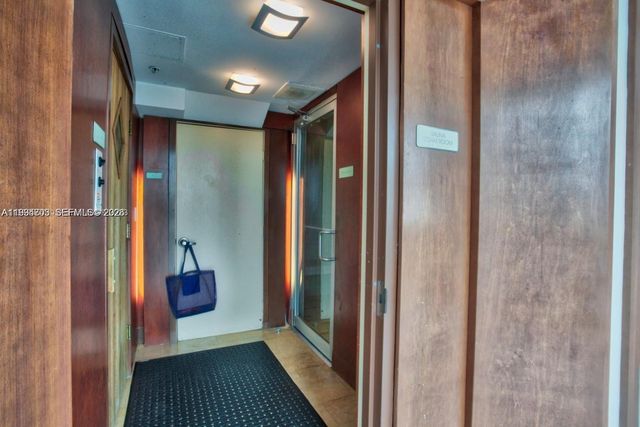 41 SE 5th St 1306, Miami, FL 33131