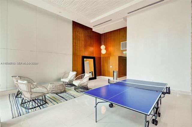 41 SE 5th St 1306, Miami, FL 33131