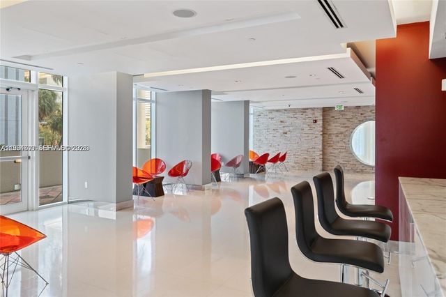 41 SE 5th St 1306, Miami, FL 33131