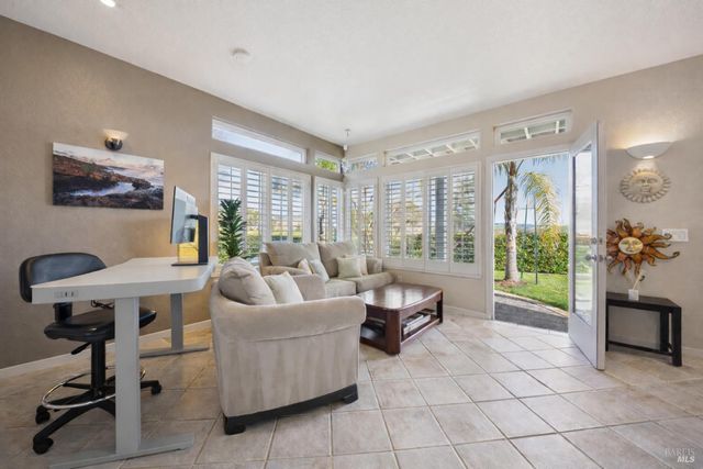 35 Princeville Ct, Petaluma, CA 94954