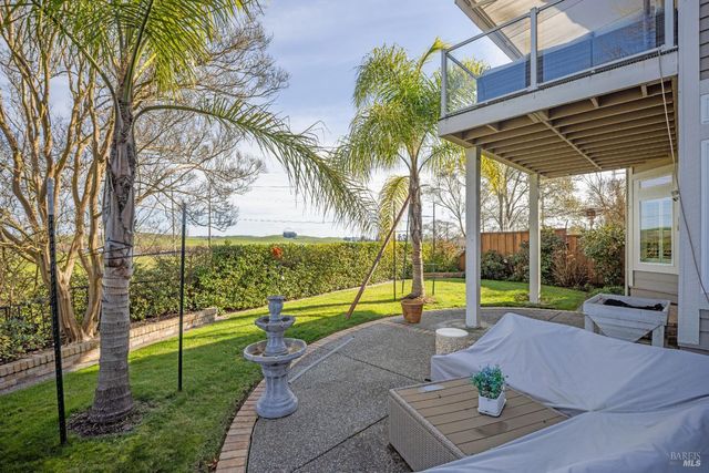 35 Princeville Ct, Petaluma, CA 94954