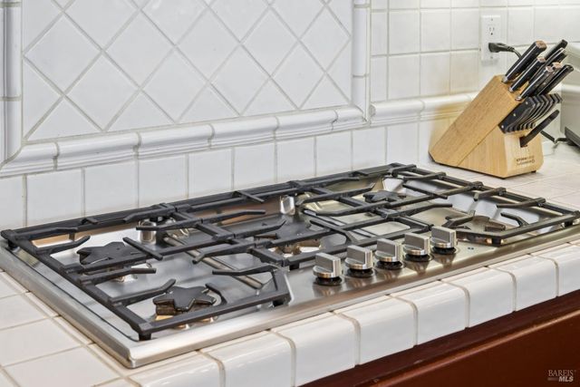 35 Princeville Ct, Petaluma, CA 94954