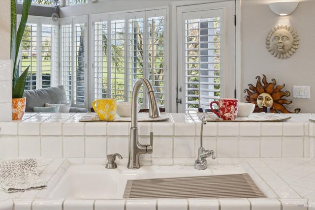 35 Princeville Ct, Petaluma, CA 94954