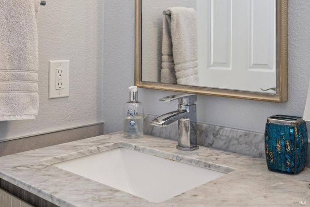 35 Princeville Ct, Petaluma, CA 94954